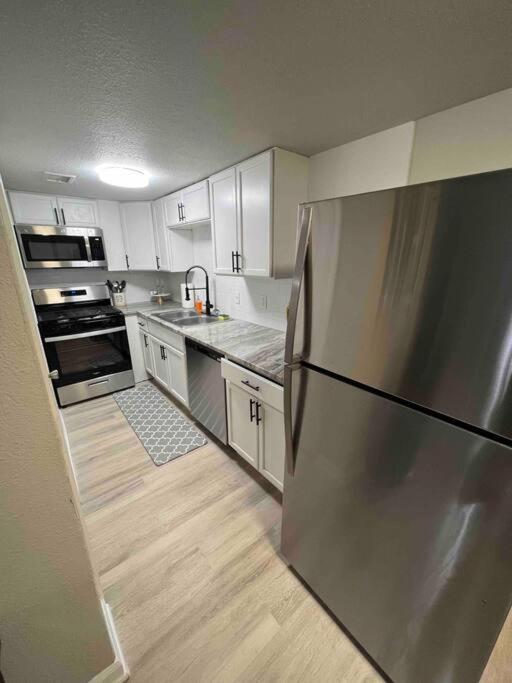 Apartment Downtown Boho Gem Luxe 1bed